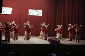 I. HARMONY DANCE TÁNCFESZTIVÁL-A modern táncosok fellépése Adán