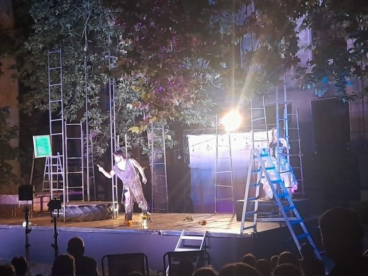 TANYASZÍNHÁZ-Csongor és Tünde az óbecsei nézőknek