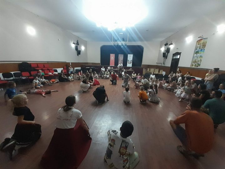 CSALÁDI PROGRAM A NÉPMŰVÉSZET JEGYÉBEN