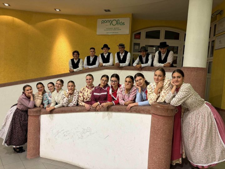 MAGYARKANIZSÁN, A XXI. KUKORICAFESZTIVÁLON LÉPETT FEL A CSICSÓKA TÁNCEGYÜTTES